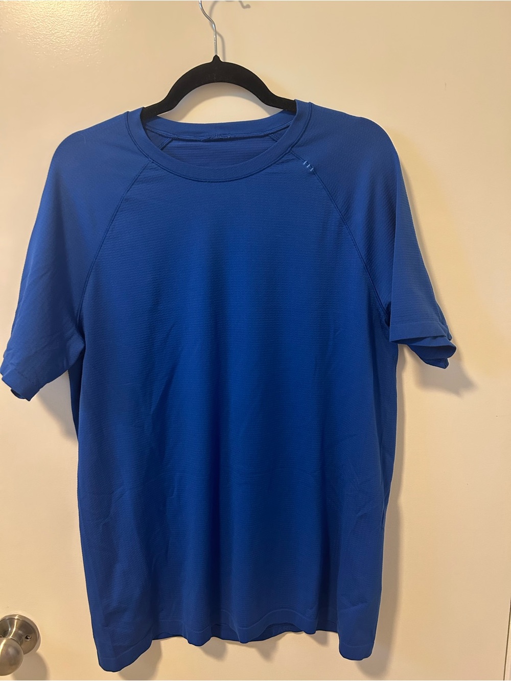 lululemon athletica Men's Short Sleeve Athletic Tee - Blue